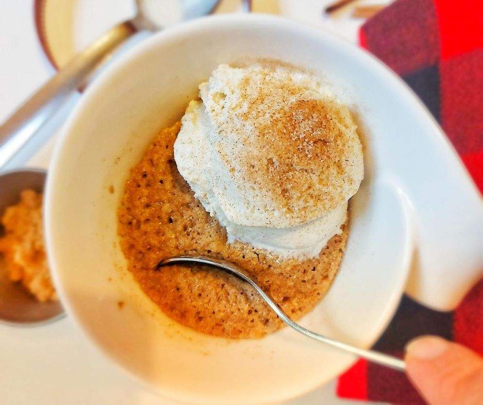 I am in love with this sweet cinnamon sugar snickerdoodle mug cake. Sweet and cozy spices are yummy for anytime, but especially when the weather is cooler with a favorite hot drink. It takes 1 minute in the microwave, and is keto, low-carb, gluten-free, and crazy delicious!